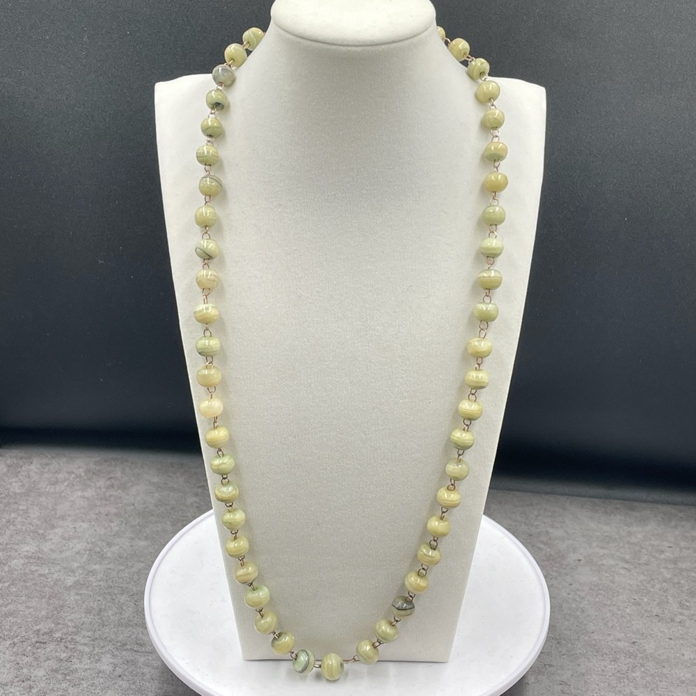 Vintage Silver-Tone Pale Green Marble Beaded Classic Rosary-Style Necklace